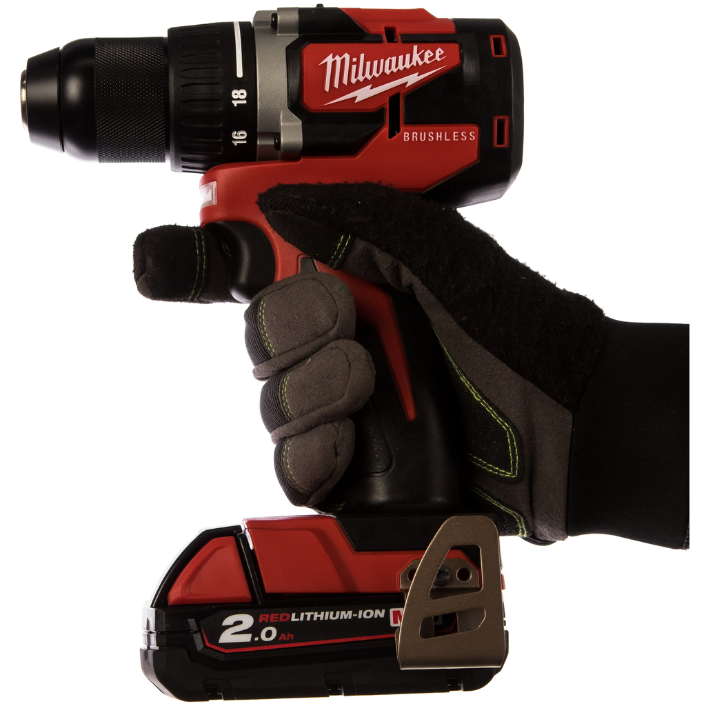 Milwaukee m18 cbldd 202c. M18 CBLDD-202c. Дрель-шуруповерт аккумуляторная m18 BDD-202c (li-ion2ач) Milwaukee 4933443555.