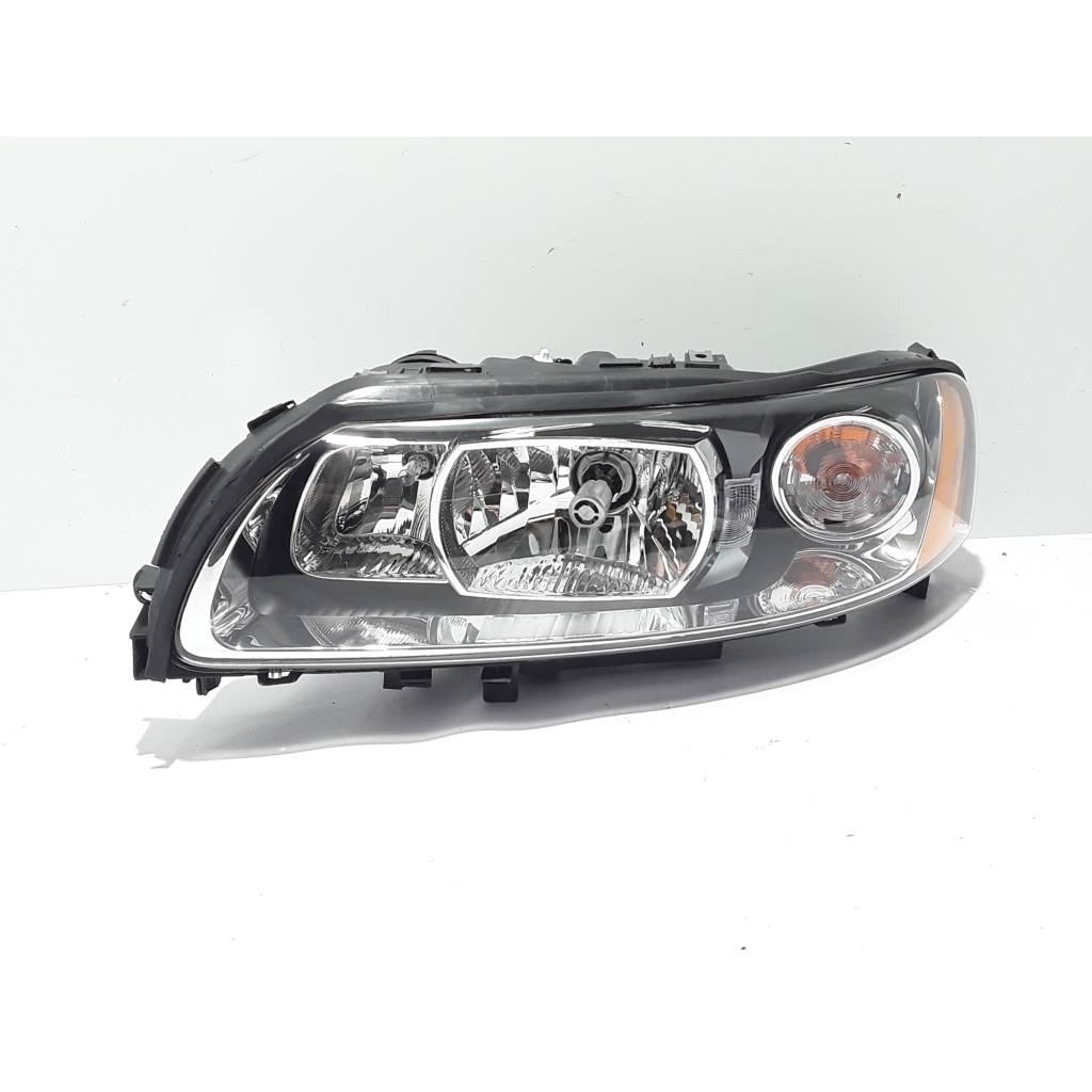 Фара Xenon левая VOLVO V70 (00-08) V70 XC (01-) / XC70 (-07) 31446845