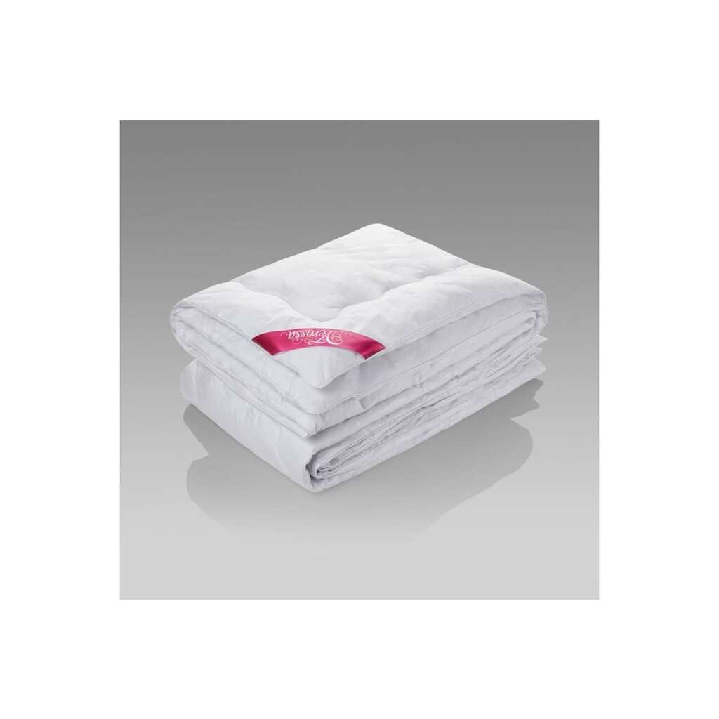 Одеяло Verossa Стёжка 200x220 см, искусственный лебяжий пух, 150 г/м2, Огурцы 157824